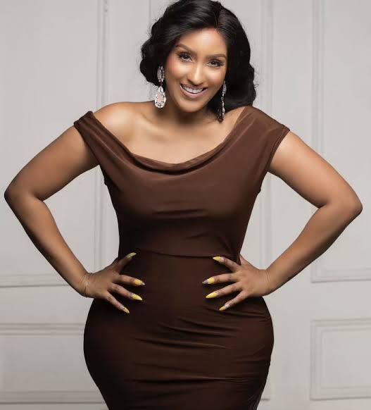 Kaydeyofficial's tweet photo. RT for Coconut
Like for Juliet Ibrahim https://t.co/CpdThX8nz6