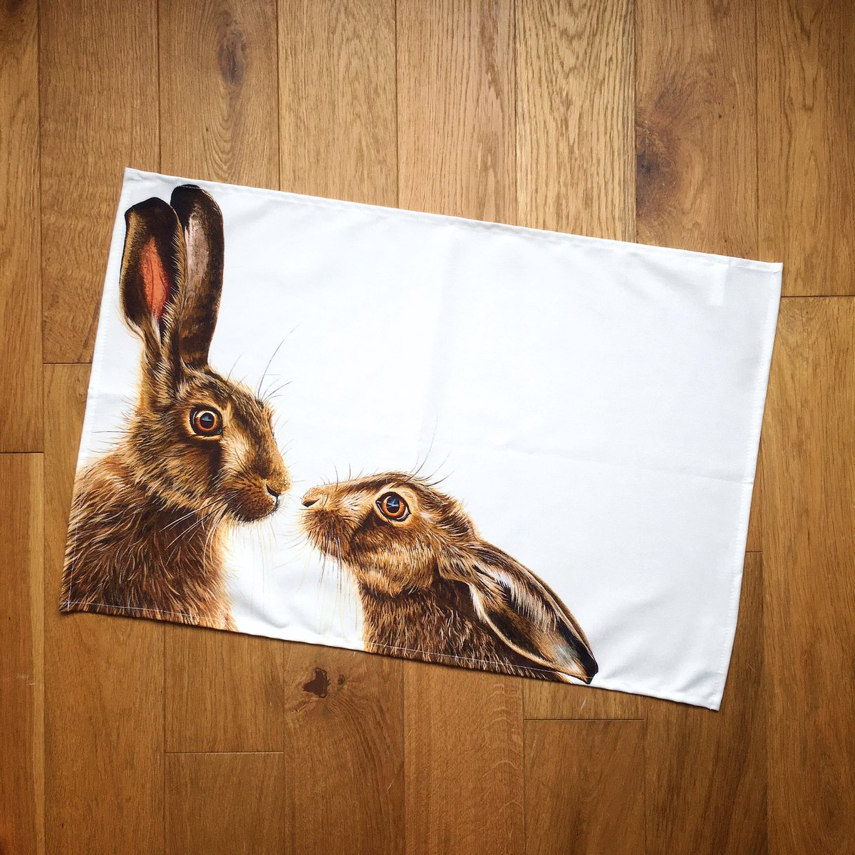 oliviaderivaz's tweet photo. Finally made some tea towels!
https://t.co/9OSQJ7EtCM
#teatowels #diversify #animalartist #wildlifeartist #countryliving #countryhome #countrystyle #countrykitchen #farmhousekitchen #kitchentextiles #teatowelart #homeware #womeninbusiness #independentartist #highlandcow #hare https://t.co/VexXpLY6Nv