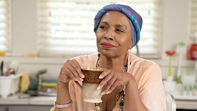 Ciccioline3's tweet image. Yila nizo bona khona kuthi ku important ku jola e nextdoor nase stradini sa kini😂😂.