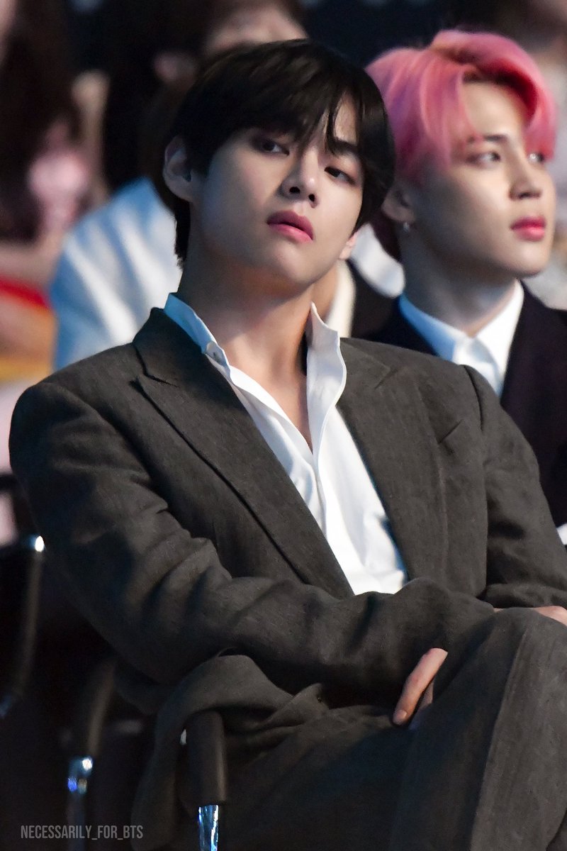 taehyung giving off rich ceo vibes; a thread