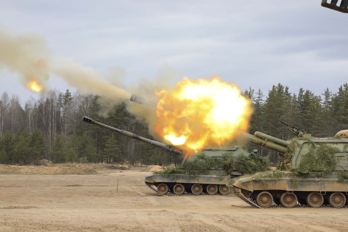 военные учения в грузии артиллерия. артиллерия россии гаубица д30. учения вс азербайджана артиллерия. реактивная система залпового огня град. выстрел 2с5 гиацинт.