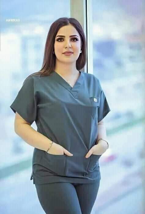 بنـوت طـب جمـالهن ف الحقيقــه خـرافي
جلبلـي التفـاؤل والســرور مـــن مـــافــــي
عنـدي سـؤال وعـايز لـي جـوابـا كـافــــــي
انتـو بتعالجـو ولا بتمـرضـــو المتعـــافــــي