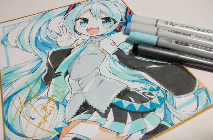 この大きさの色紙でミクちゃん描くの初めてで塗るの大変だったけど楽しかった✍️(ˊᵕˋ*) 