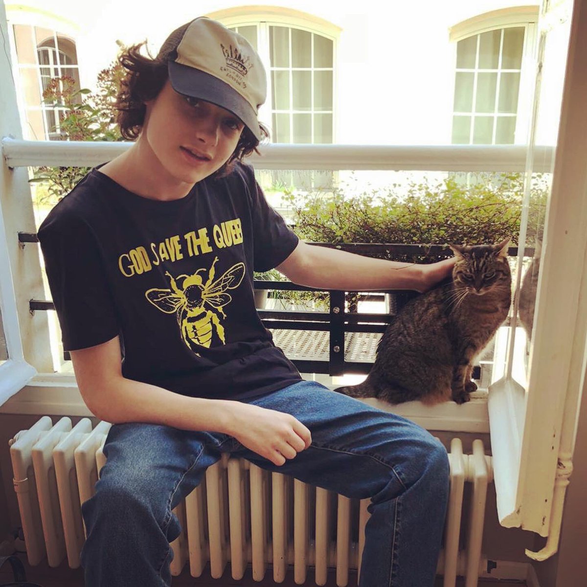 NewsfromBedlam's tweet image. #StayHome If you have to go out, #StayBack 
Entertain yourself modelling #EarlofBedlam then sending us the pictures... here godson Marcello shows you how, in his early model #SexPistols yellow #GodSavetheQueen #Bee #tee and - with Mascara Le Chat - the 2020 model,yellow on black.