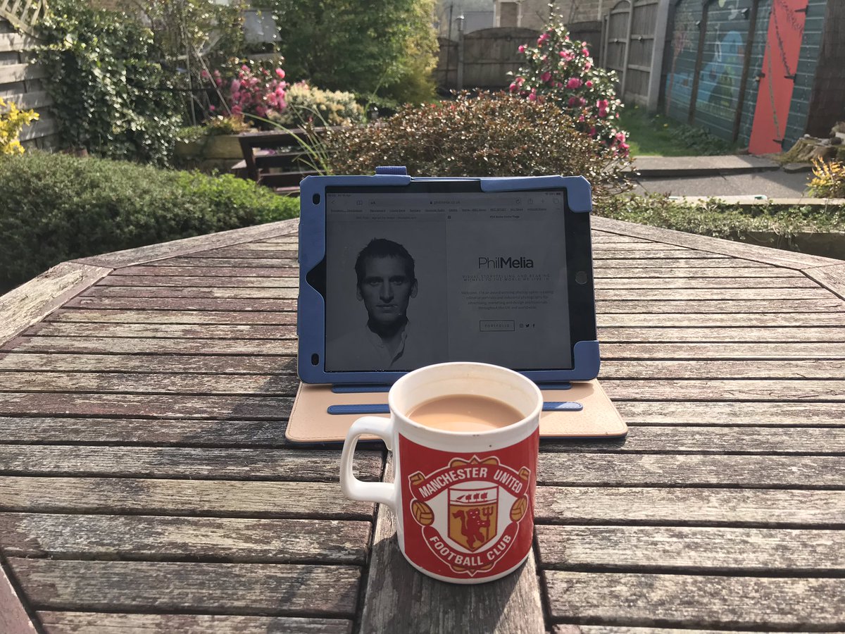 PhilMeliaPhoto's tweet photo. Very grateful to have my health and to be able to work outside on a nice patio in a nice part of the world in glorious weather. Definitely not ‘stuck at home’! Happy Easter peeps🐣 #staysafeeveryone   #professionalphotographer https://t.co/jwZ6NhVi78