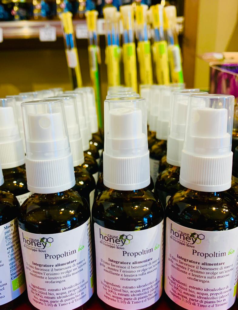 fabiopicchi's tweet photo. ALLA C. BIO I PROPOLI SPRAY DI GIUSEPPE BOVE...MOLTO INTERESSANTI E RASSICURANTI! #cbio #Firenze #propoli https://t.co/MlmpAtqxQH