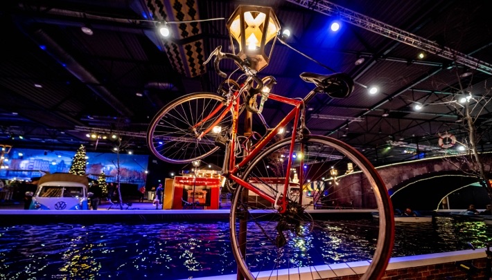 #Bwefar bouwt voor Wensink Amsterdam na in IJsselhallen Zwolle events.nl/nieuws/bwefar-… <a href="/BwefarZwolle/">Bwefar</a> <a href="/Akimbwefar/">Akim Bwefar</a> <a href="/IJsselhallen/">IJsselhallen</a> <a href="/Libemalocaties/">Libemalocaties</a> #Events_NL #Zwolle