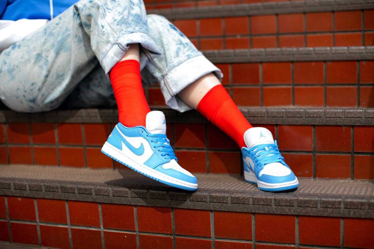 jordan 1 low unc on feet