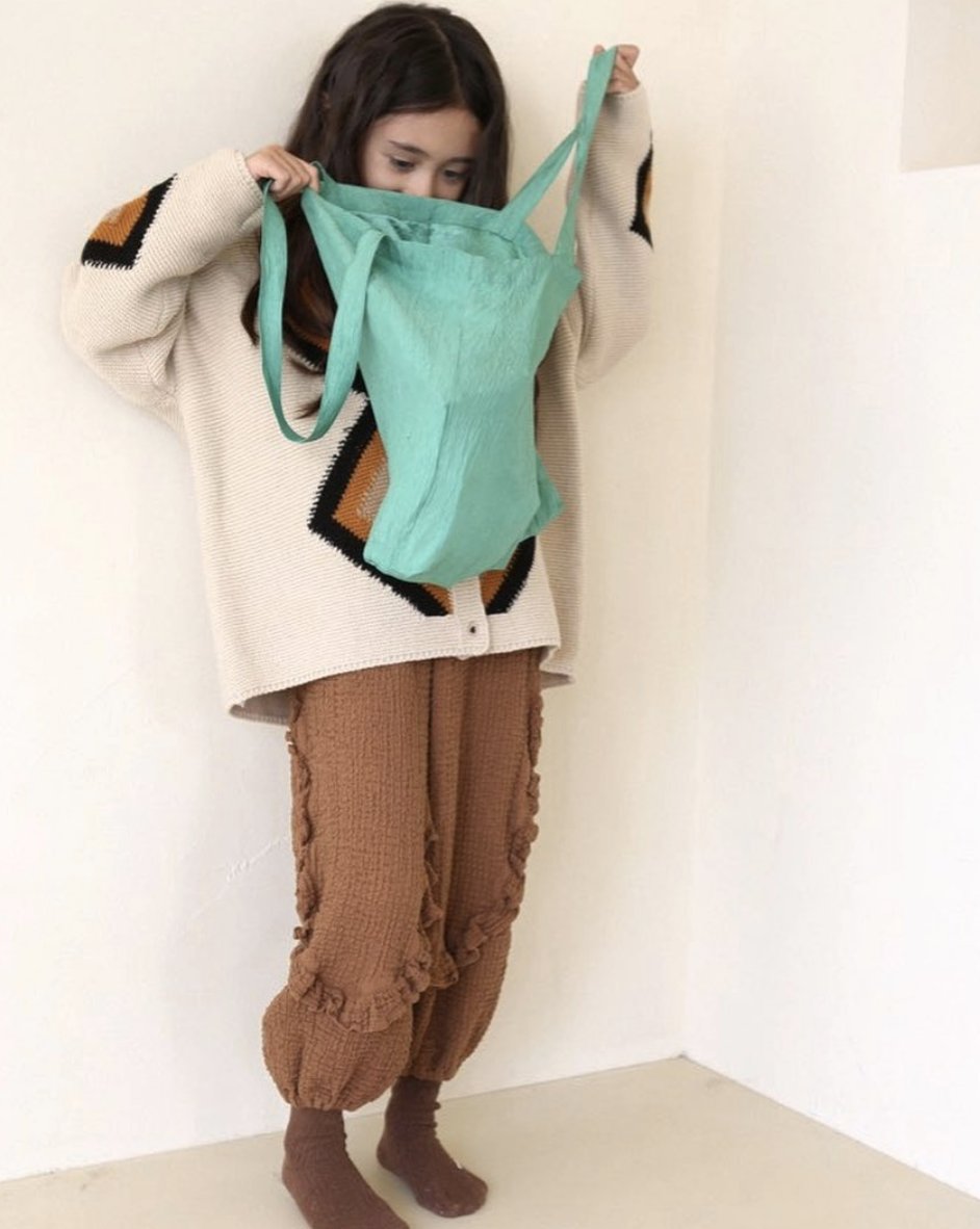 ForMyLittleLady's tweet photo. 【Tambere】韓国発のブランド。最近韓国子供服も結構人気になってきましたね。タンベレは2015年のパリF/Wコレクションでデビューし、人気を博しました。ベーシック＆ナチュラルスタイルでありながら、独特なデザインが光ります。

#女の子ママ #キッズリボン #キッズヘアクリップ
#formylittlelady https://t.co/2e1y4iBzZ3