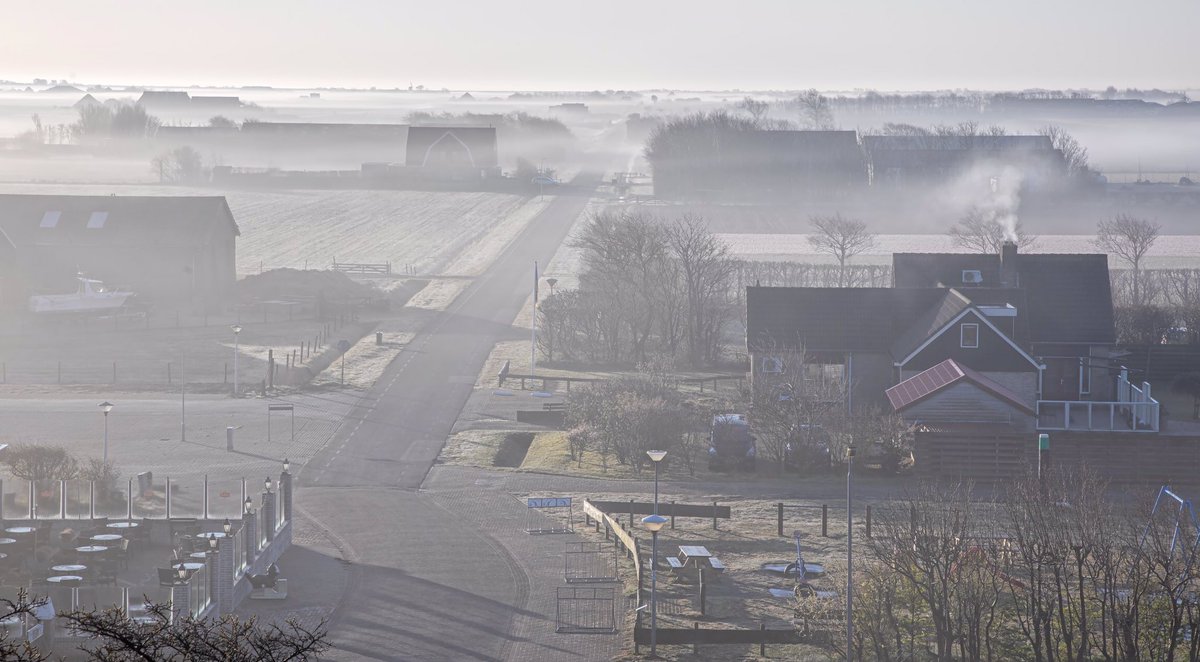 Wij wensen u ondanks alles hele fijne paasdagen! 🐰🐣! Blijf gezond, en hopelijk tot snel!

Wir wunschen Ihnen trotz allem schone Osterfeiertage! 🐰🐣! Bleibt gesund, und hoffentlich bis bald! #demuy #bungalows