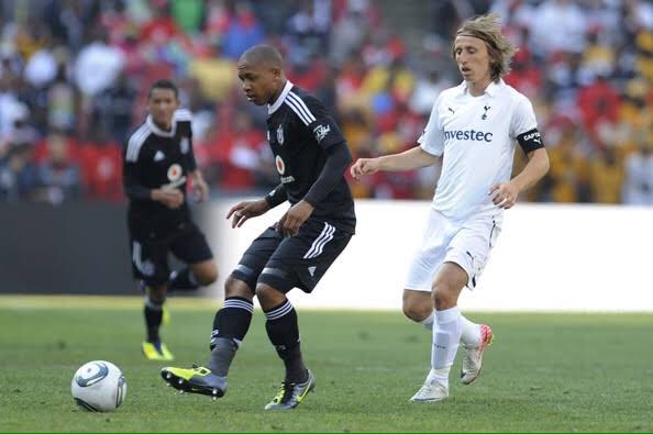 Happy birthday to our former midfielder Andile Jali       
