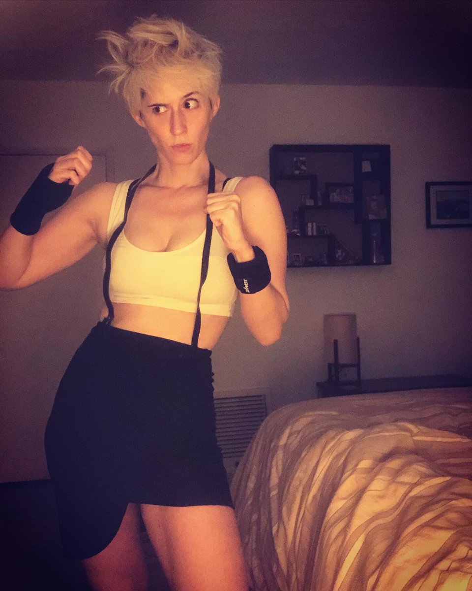 selmaleh's tweet photo. Tonight’s podcast reminded me of my Squall cosplay for #chocobowl so I thought I’d celebrate #FF7 day by scrambling things up.
Have fun in Midgard, kiddos! Yeah Shiner Corp! I wanna join CADET!
#cloudlockhart https://t.co/x9Z88jc8KU