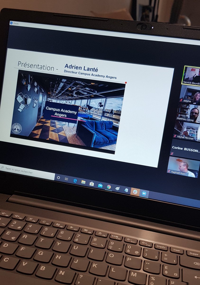 DelpheF's tweet photo. Ce matin, c'est #MeetUpAFT en visio avec :
✅ Partage d'expérience, #teletravail et #salonvirtuel @studio3DatHome
✅ Présentation du cluster @bycampusacademy #Angers
✅ Présentation d'#AngersShopping la marketplace pour commerces indépendants by @Wishibam https://t.co/LDVgHLa7Kc