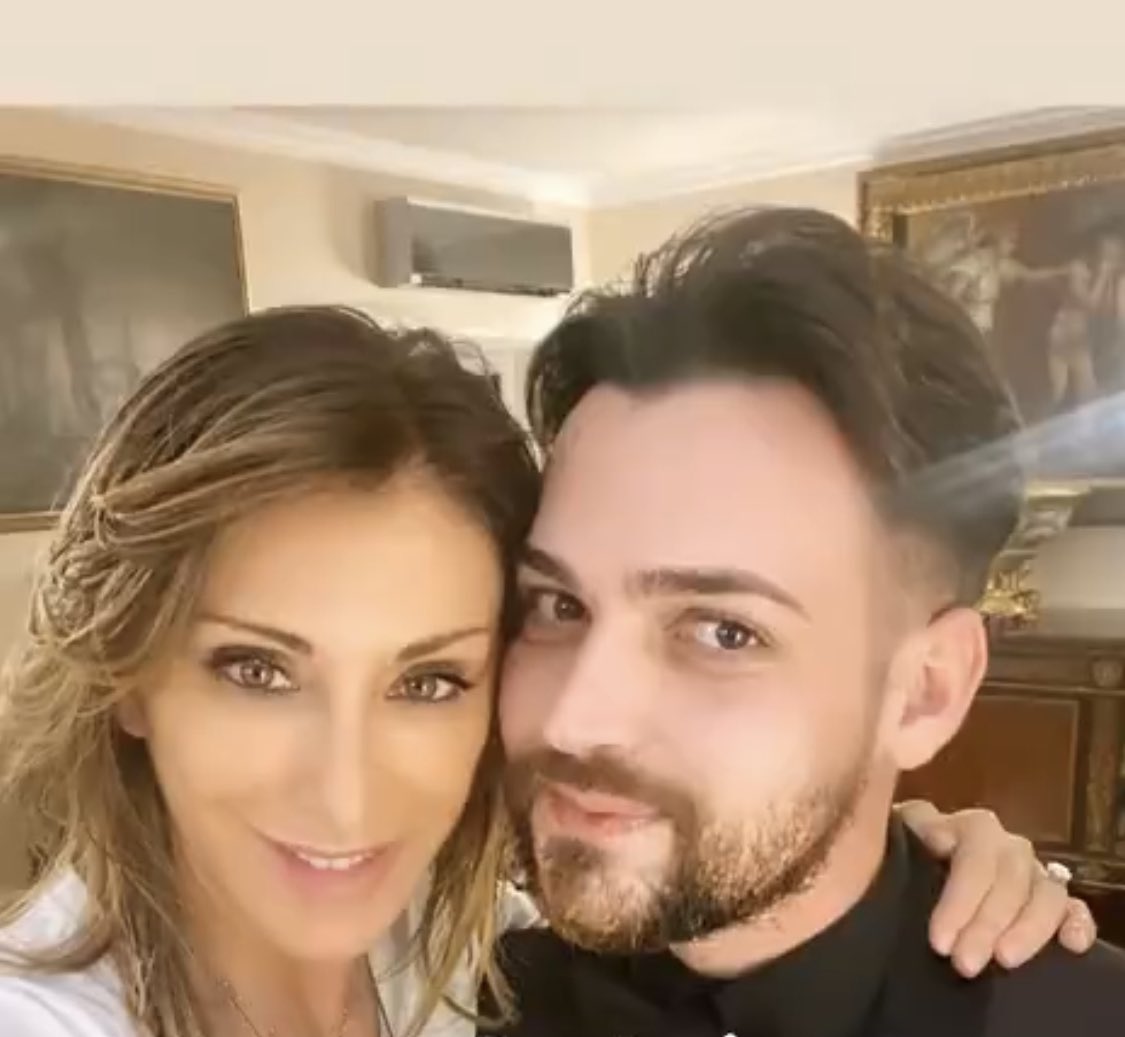 Auguri ❤️ Buon compleanno <a href="/Valerio_Scanu/">ValerioScanu</a> #valerioscanu #SabrinaSalerno