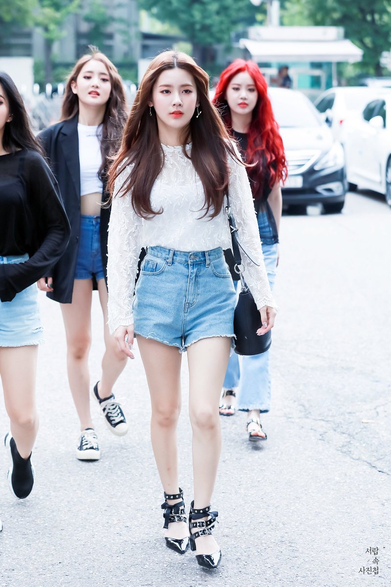 Miyeon as a supermodel a breathtaking thread;