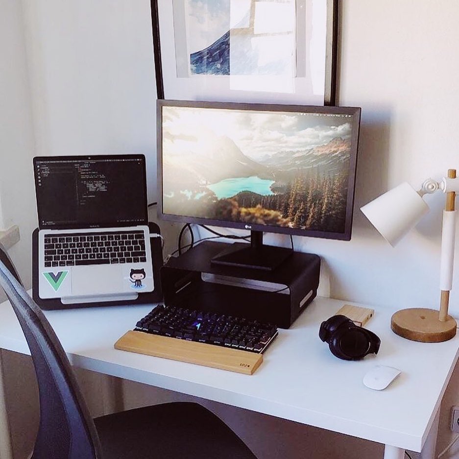 It can really help your at-home productivity to build a comfortable workspace. Get your monitor to eye level, adjust your chair so that your elbows bend at a 90-degree angle, and don't forget to take some breaks. Have a healthy and productive day everyone!
📷: @vegangirlthatcodes