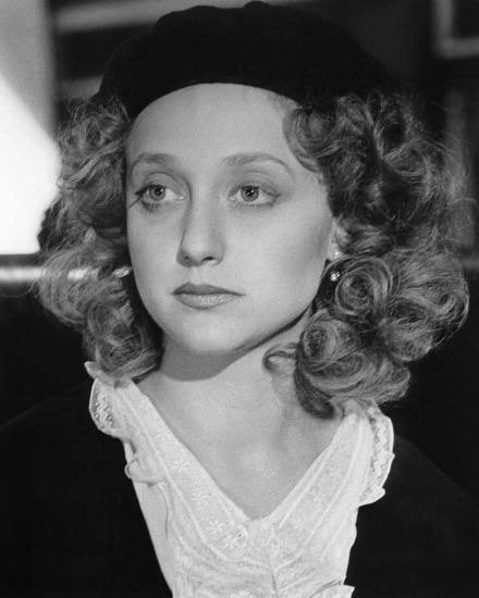 10: Joan Blondell is giving me young Carol Kane and just a little young Emma Thompson too