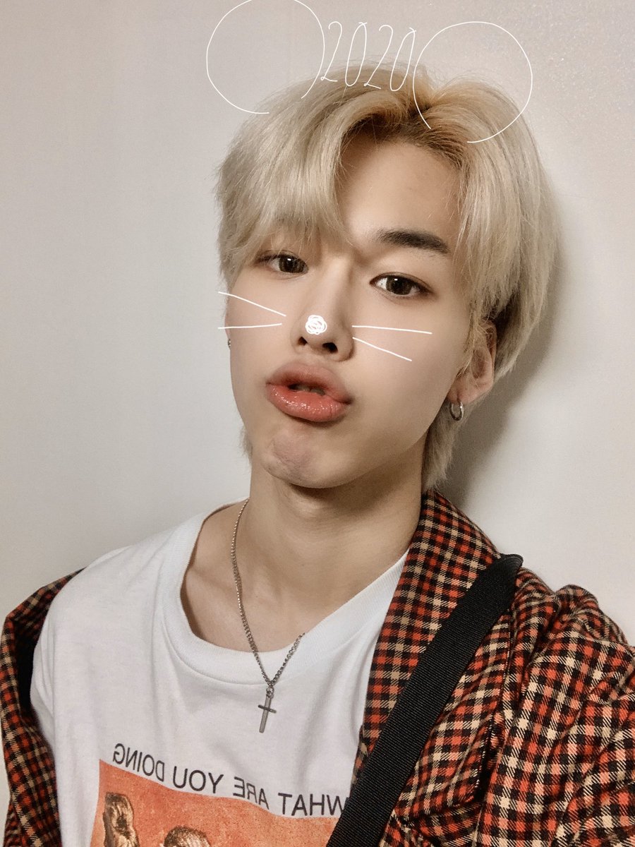 TARGET7_K's tweet image. #바운 DJ 쫑디와 함께한 라디오 어땠나요?
조금 더 봄이🌸여러분들한테 한 발자국 다가왔나요? 모두들 오늘 하루도 파이팅하구 
즐거운 주말 보내세요💜