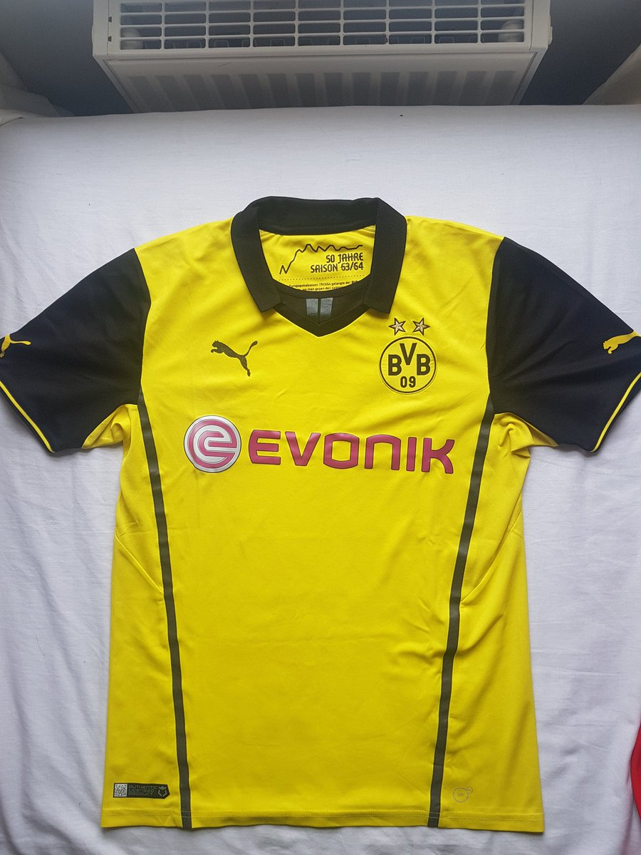 Day 16: @BlackYellow Champions League home shirt, 2013/14.Excellent shirt, made more special by the fact it was actually bought in Dortmund on a matchday. Worth the 80 Euros. 9/10 @homeshirts1