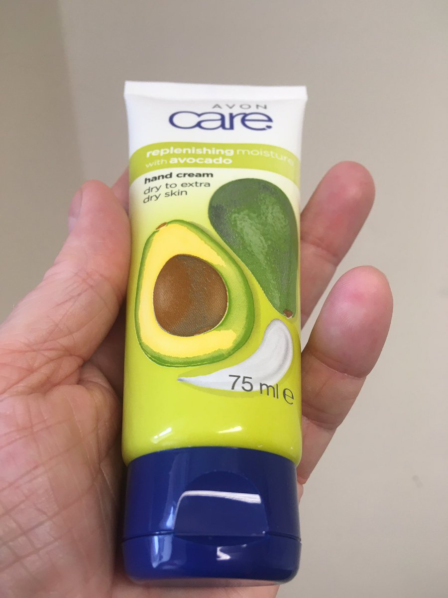 NicolaFirth6's tweet photo. Thank you F9 for my lovely hand cream! So proud of all you are doing. #teamswesome @OldhamCO_NHS @NCAlliance_NHS https://t.co/dUfzOZ4tBA