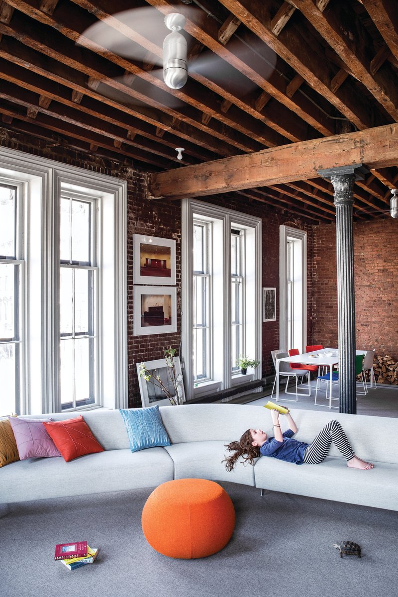 arperofficial's tweet photo. A space to live and work providing the vantage and the perspective to see beyond the everyday and retrieve the fundamental principles that quietly organize our lives and reconnect us with ideas, nature and ourselves.
More at: https://t.co/l2R3T6BfEm
#ArperProject #homeworking https://t.co/88Z0M5mOb4