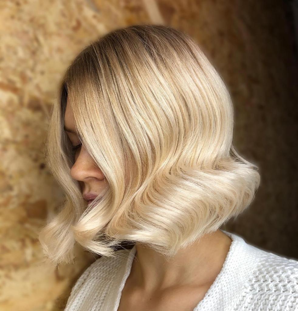 WellaPro's tweet photo. Glam waves and subtle #ShadowRoots are a match made in heaven ๐ Colored and styled to perfection by Jonny Nightingale ๐ #AskForWella #MakeChange #WellaPassionistas https://t.co/RDJtMmgMcU