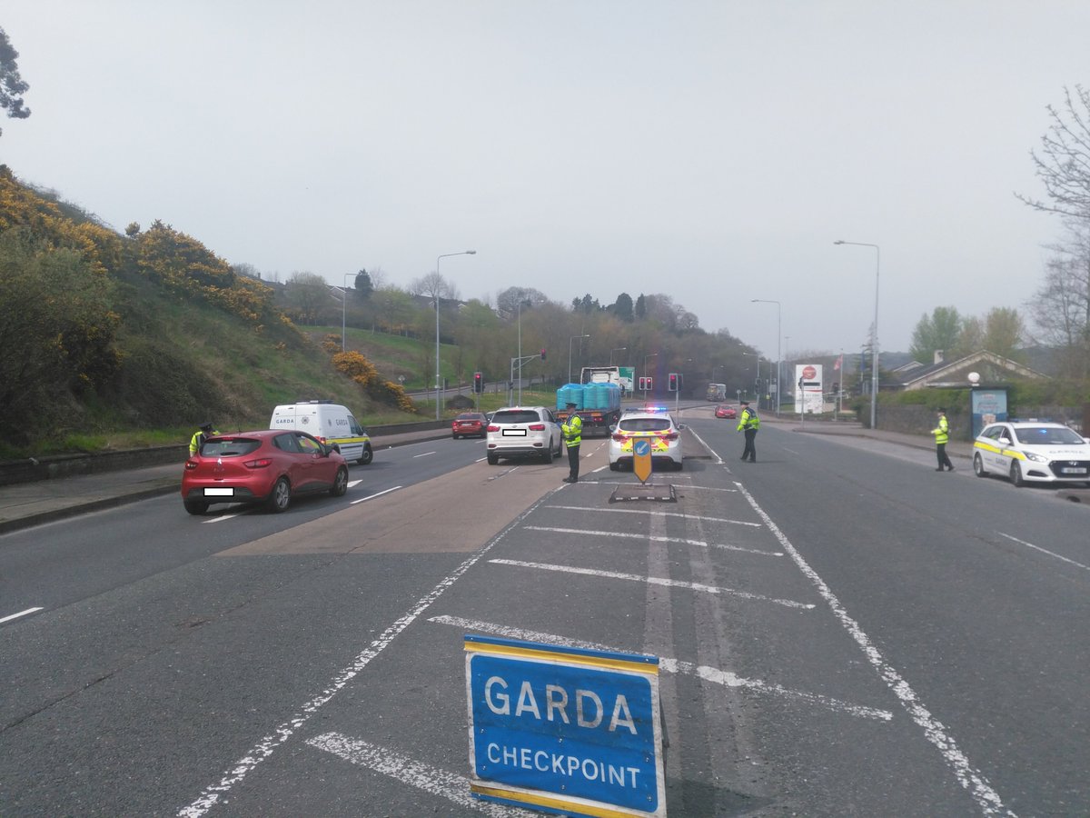 gardainfo's tweet photo. #OperationFanacht c/point on the N8 Commons Rd, Blackpool, Cork today. Compliance and cooperation is at a high level. An Garda Síochána would like to thank the public for the positive engagement today.
#StayAtHomeAndStaySafe
#HereToHelp. https://t.co/5vw4g5dVSP