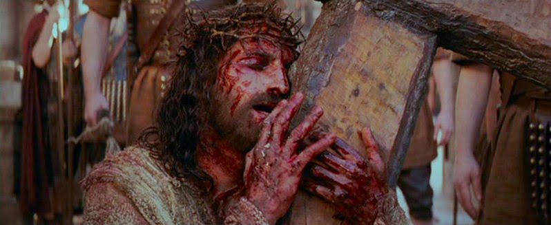 Jovens_catolics's tweet image. 11h - Jesus recebe a cruz (1 Ped 2,24) (Mt 27,31) (Jo 19,17)