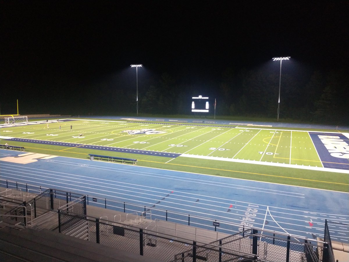 HudHS_Athletics's tweet photo. Tonight, as part of #bethelight we will light up Raider Stadium for 20 min @ 8pm to show support &amp; hope for our community and especially the class of 2020 during these tough times. Join us by turning on your porch lights! If you drive by, please remain in your cars. #BeTheLightWI https://t.co/M2YCyag2Fa