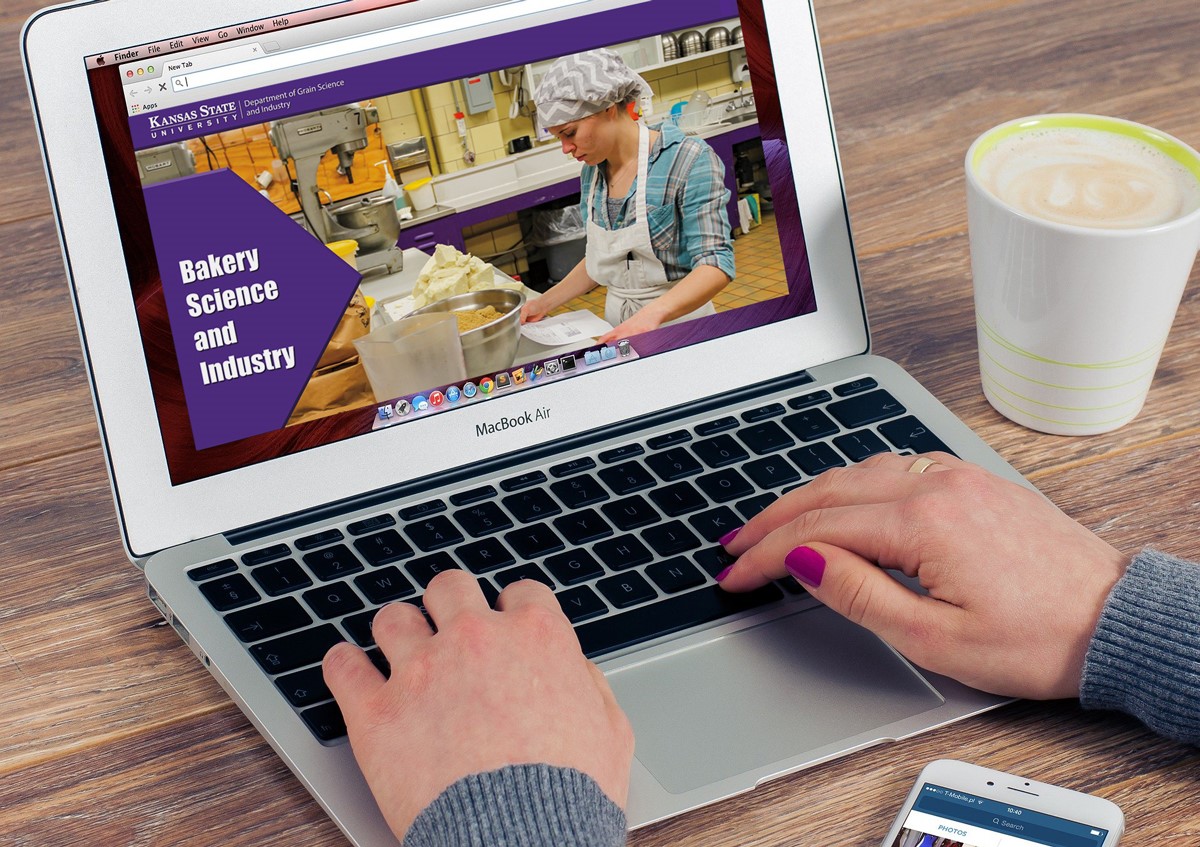 KSUGrainSci's tweet photo. #DYK that we offer a #BakeryScience Minor 100% online?
With this minor, you'll learn how to evaluate quality ingredients, the characteristics of cereals, and much more while gaining the knowledge base for a career in #grainscience.
More Info: https://t.co/in9JpPPeLG https://t.co/FzeRnz2IKU