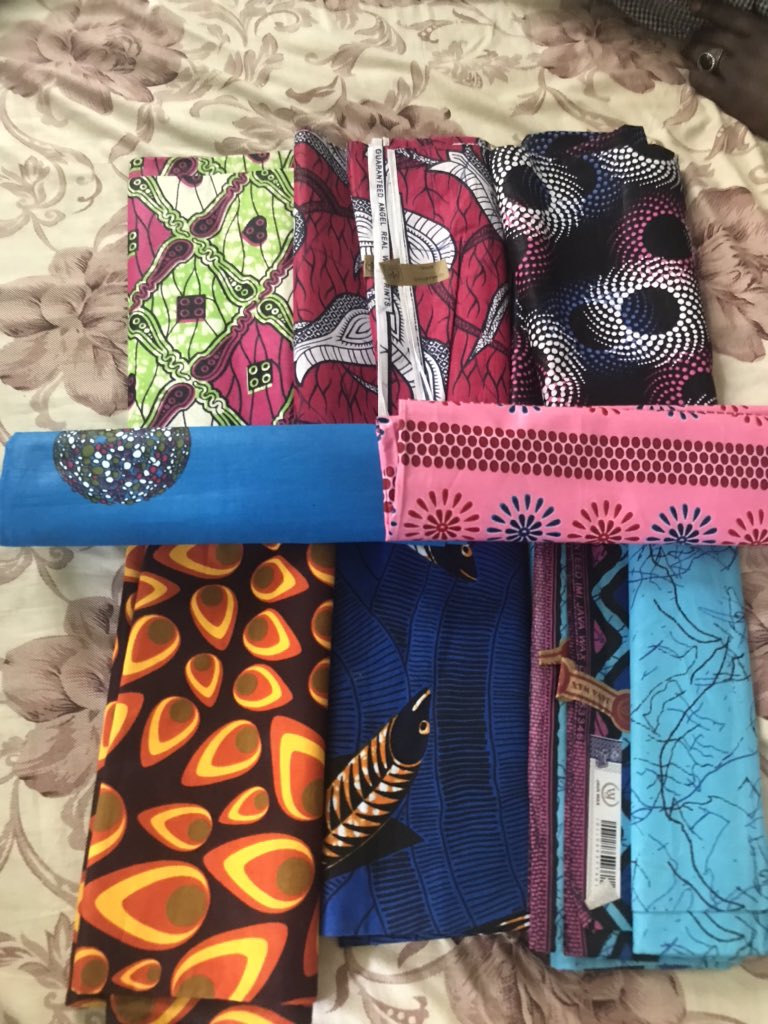 nous avons besoin de vos chutes de tissus la confection continue 1.000.000 masques gratuit en cours  #100volontaires Faxas Corona le combat continue Retweet apprécié 🇸🇳