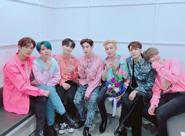 a short thread of got7 in pink, for the one and only  @jeanniewolf0215  @GOT7Official  #GOT7  #갓세븐