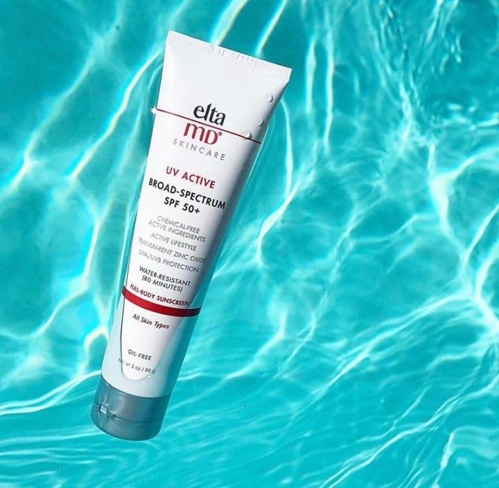 contourderm's tweet image. Reposting @eltamdskincare:

"UV Active is formulated to be water-resistant for 80 minutes. That means it won’t rinse off in the water or when you sweat, and it will not drip into your eyes and sting during any activities.  #eltamd #uvactive @dee_eltamdatx" buff.ly/2xiHGNk