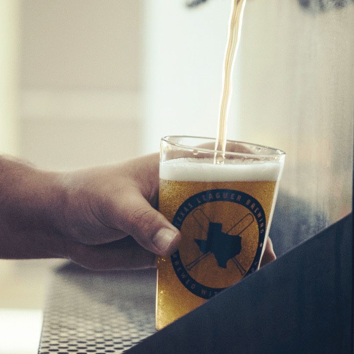 TXLeaguerBrew's tweet photo. It’s #FarmSystemFriday at the #TXLbeerpark!⠀⠀
Farm System #104⠀
Pilsner⠀
6.8% ABV⠀
38 IBU⠀⠀
⠀⠀
#DriveThru Open⠀⠀
Monday - Saturday⠀⠀
12:00 pm - 6:00 pm https://t.co/HahBT0bQJ6