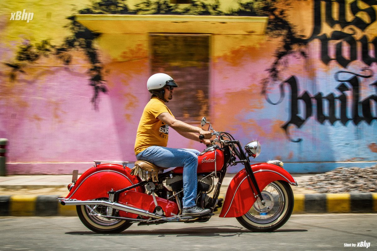 xBhp's tweet photo. it is a lineup of motorcycle (#ChiefClassic, #ChiefRoadmaster, to name a few). We got to ride a very well maintained Chief in Delhi, and that was one special motorcycle with a hand shifter and the foot clutch which is popularly called the ‘Suicide clutch’. 2/3 https://t.co/eKvep6ltAx