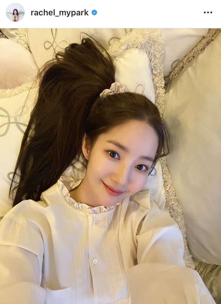 โอ้ยยยย !! จะน่ารักไปไหน หลงจะแย่ละ!!😍😜 #parkminyoung มาอัพอีกแล้ว!!! รอบสอง IG update 04.10.2020 #ponytail สาวหางม้า 🥰
#parkparkcouple
#cheongdam_couple
#ItaewonClass
#whentheweatherisfine
#IllFindYouOnABeautifulDay
#2ParkCouple
#whatswrongwithsecretarykim https://t.co/KNAS6YLl29