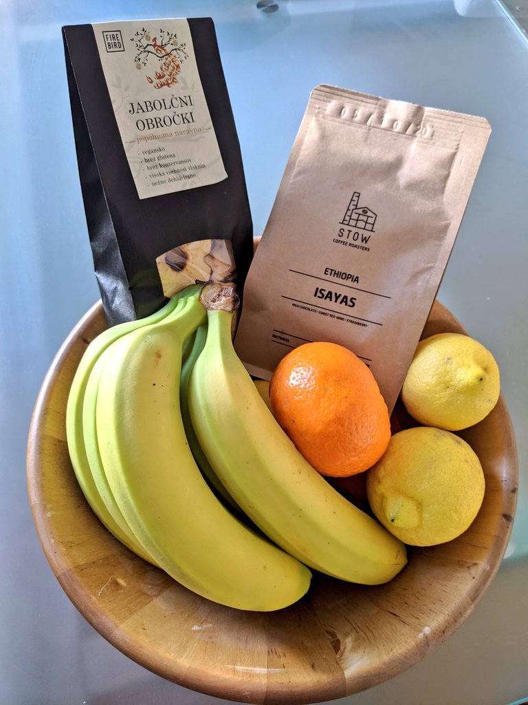 solarb's tweet photo. @kamino_mobile making sure I have everything I need while working from home 💪 https://t.co/wHB8DAQfoL