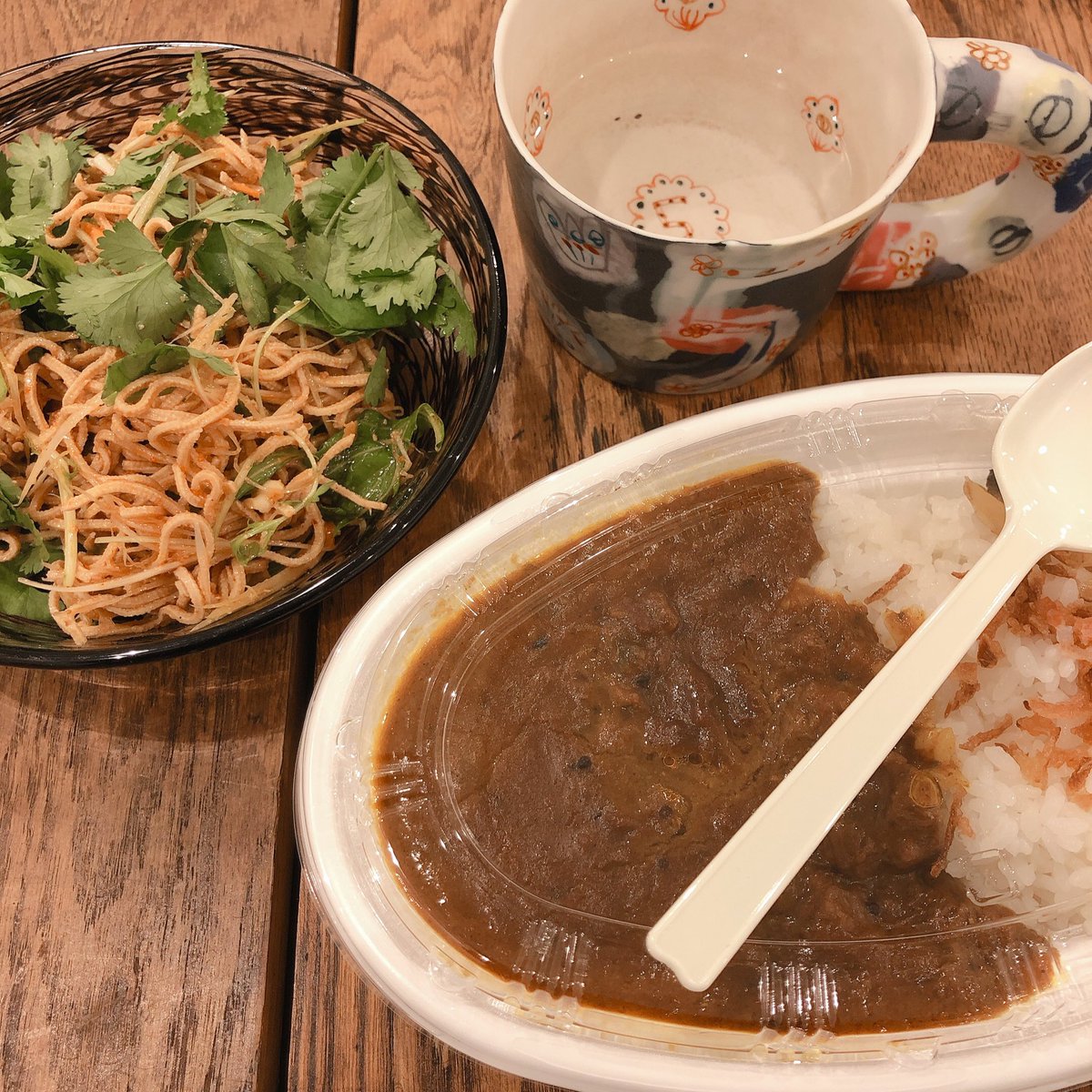 ギャラリー蚕室 さんしつ 東京西荻窪 ガラスペンと文具の作品展 3 18 3 28 على تويتر 今日も静かに蚕室で仕事中 夜ごはんは Mood Nishiogimood さんのコロナぶっ飛ばしカレー と押し豆腐です うまうま 西荻窪お持ち帰りグルメ 西荻テイクアウト