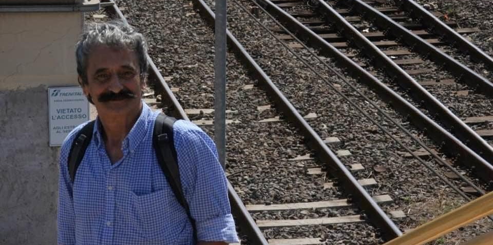 valerio_guzzo's tweet photo. Un mio ricordo su Salvatore Ricciardi (@salvatoreric)  pubblicato da @DinamoPress.
Buon viaggio Salvo, che la terra ti sia lieve! 
👉  https://t.co/Wnm97FPLJ6 https://t.co/qRhvaVMhSX