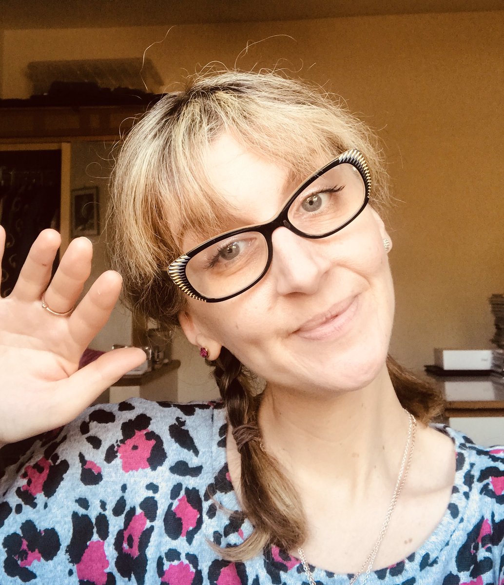 comedyloulou's tweet photo. Ello... #hellospring #hellofollowers #hellosun #hellolovelypeople #wishingyouaagoodday #goodfridaywishes #goodfriday #lockdowngoodfriday https://t.co/OTxQuK9VOf