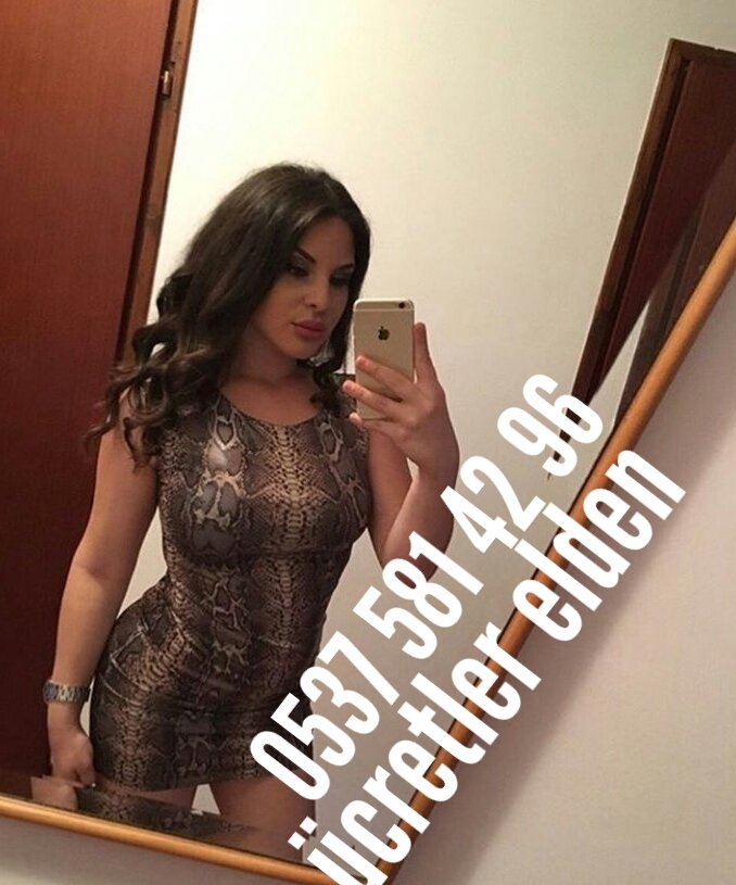 InfoKapel's tweet photo. ❣️ eğlenceli dakikalar ve❣️

   😘 Güzel saatler için 😘
    #Bitlis Escort bayan

🤗 Arayın görüşelim canlarım 🤗
 
       😍 Escort bayan Gizem 😍 https://t.co/Bl5y7E0GHC