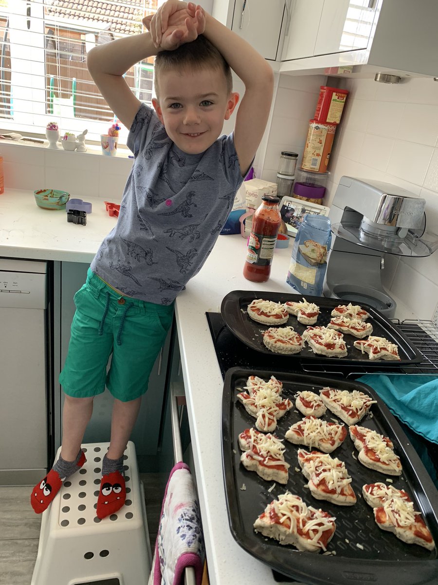 AmandaCobie's tweet photo. Miles making scone pizzas for our lunch in the shapes of trains, hearts and stars @ClivetheCrane https://t.co/UWSBeGAut8