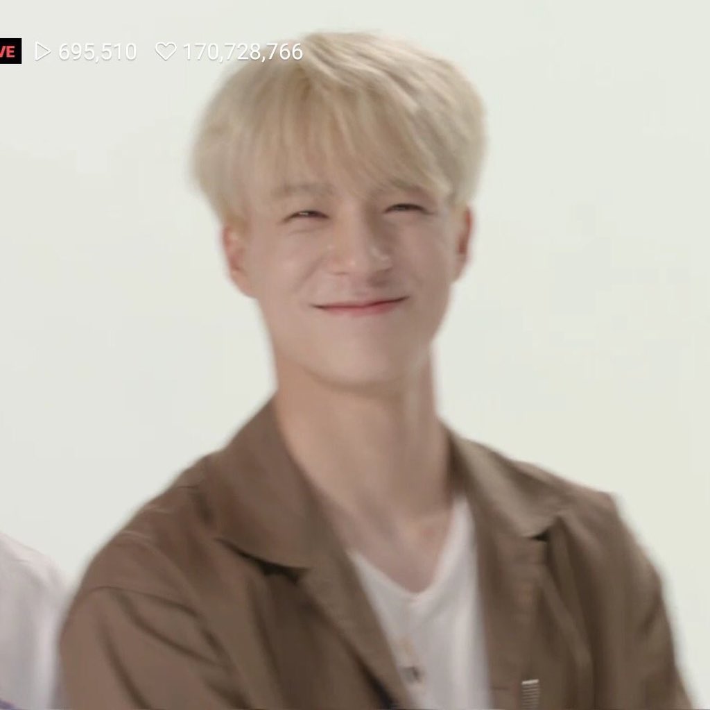 here’s a thread of jeno as samoyed puppies 