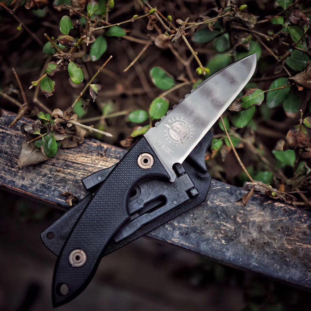 wanquanhang's tweet photo. striderknives MANTRACK II AJAX
#striderknives #striderajax 
#edc #edcbag #edcleather #leatheredc #edctool #edctools #edccommunity #edcknife #edcgear #edc2019 #edccarry #edcmultitool #flashlight #flashlights #edcknives #multicampattern #customleather #handmadeleather #knife https://t.co/CiMj12F15J