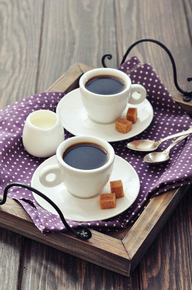 2 чашки кофе на столе. Чашка кофе. Красивые чашки. "На чашечку кофе…?!". Кофейная чашка.