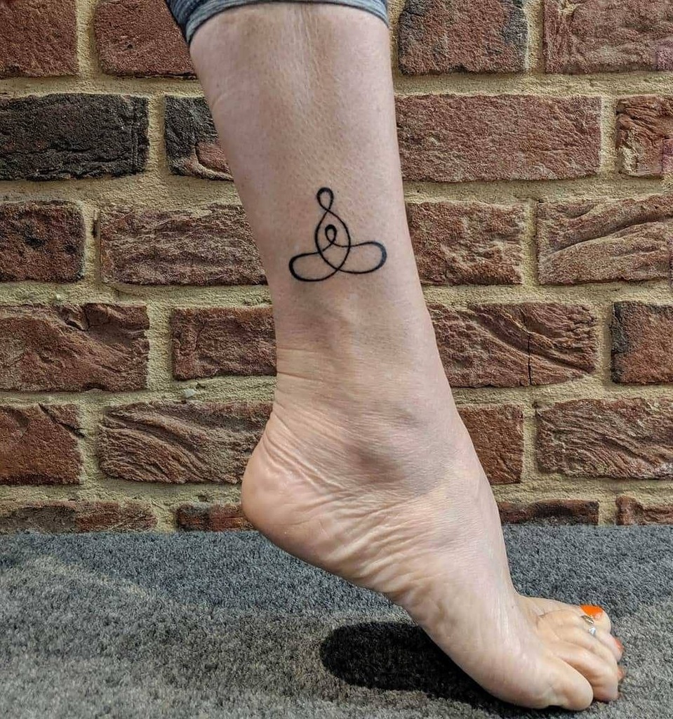 Share more than 83 unconditional love symbol tattoo - in.eteachers