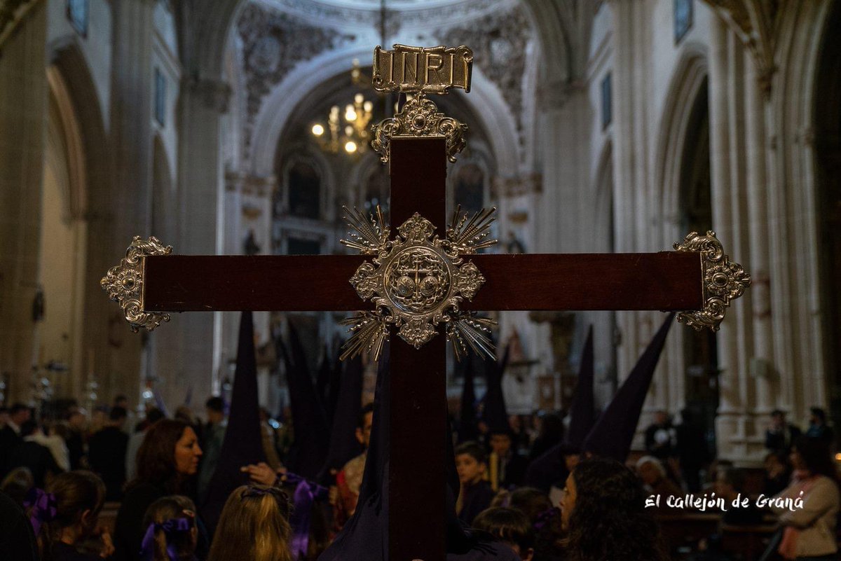 HumildadGranada's tweet photo. [13:30] Se forma el cortejo en el interior de Santo Domingo.
📷 El callejón de Graná.
#HumildadySoledad20 #SemanaSanta2020 #3delatarde #SiempreHumildad #Granada https://t.co/5jPEbjZ0RQ