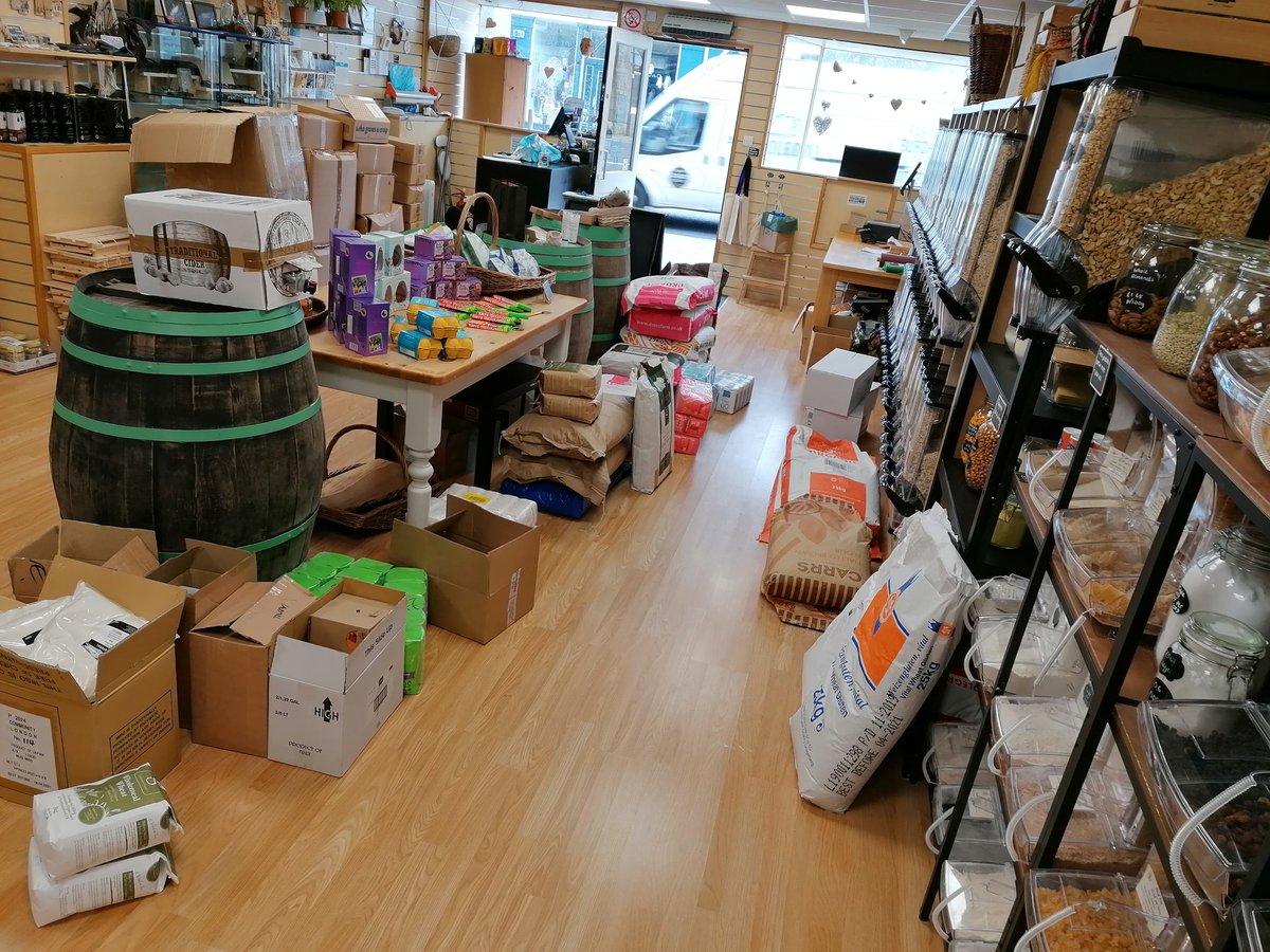 grainandsustain's tweet image. And that's what half a tonne of flour looks like! 😱😉