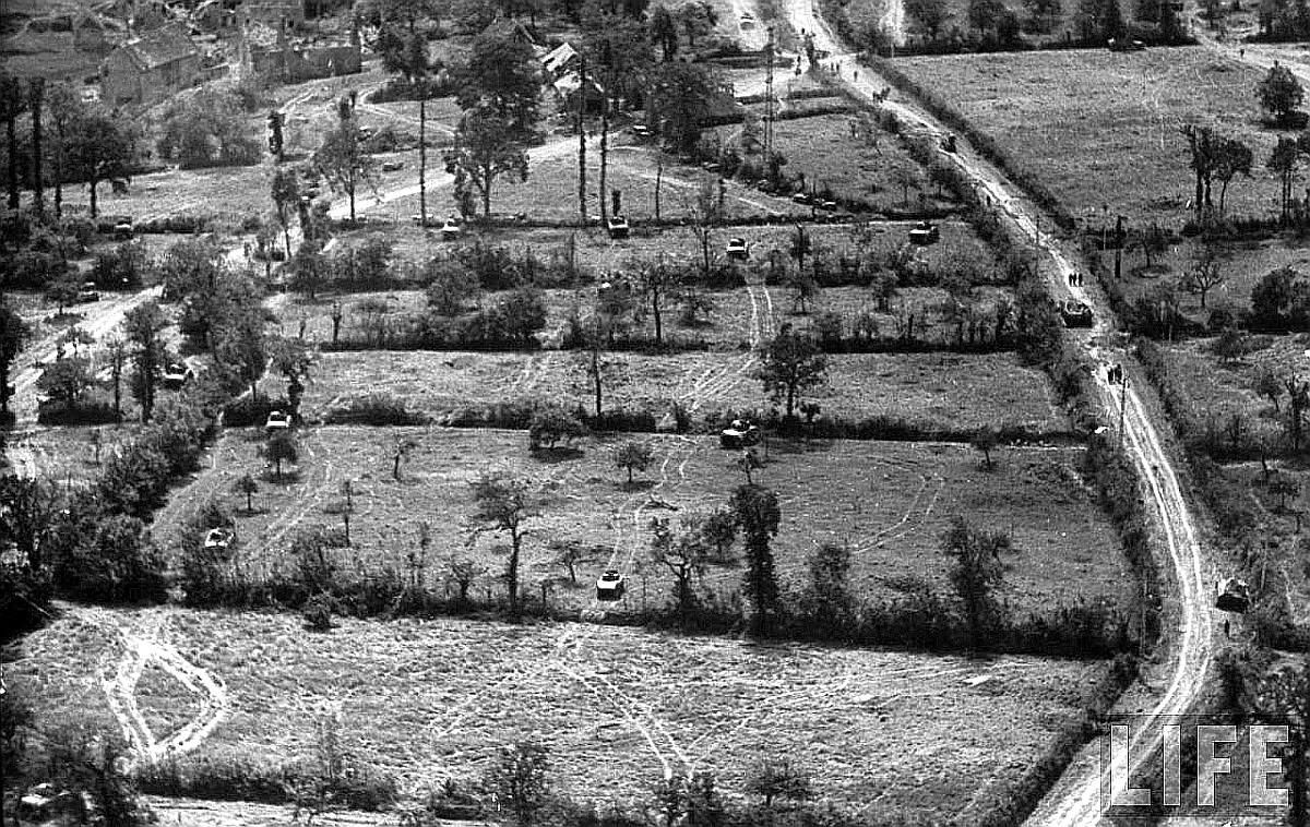 Le moral des troupes américaines est atteint dans cette guerre d'usure où une haie prise avec difficulté ressemble terriblement à la haie précédente, au point que le bocage normand est surnommé l'Hedgerow Hell (l'« enfer des haies »). Des centaines de morts pour une haie.