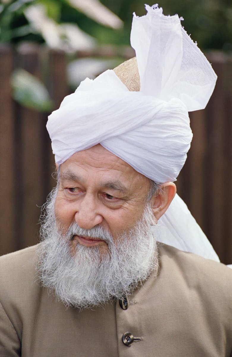 “When I think about myself, I feel that the greatest factor in my learning and moral upbringing was the Jummah Prayer..” (Khalifatul Masih 4th rah)                  Today’s #GoodFriday. But remember, every Friday is a Good Friday. #FridayThoughts